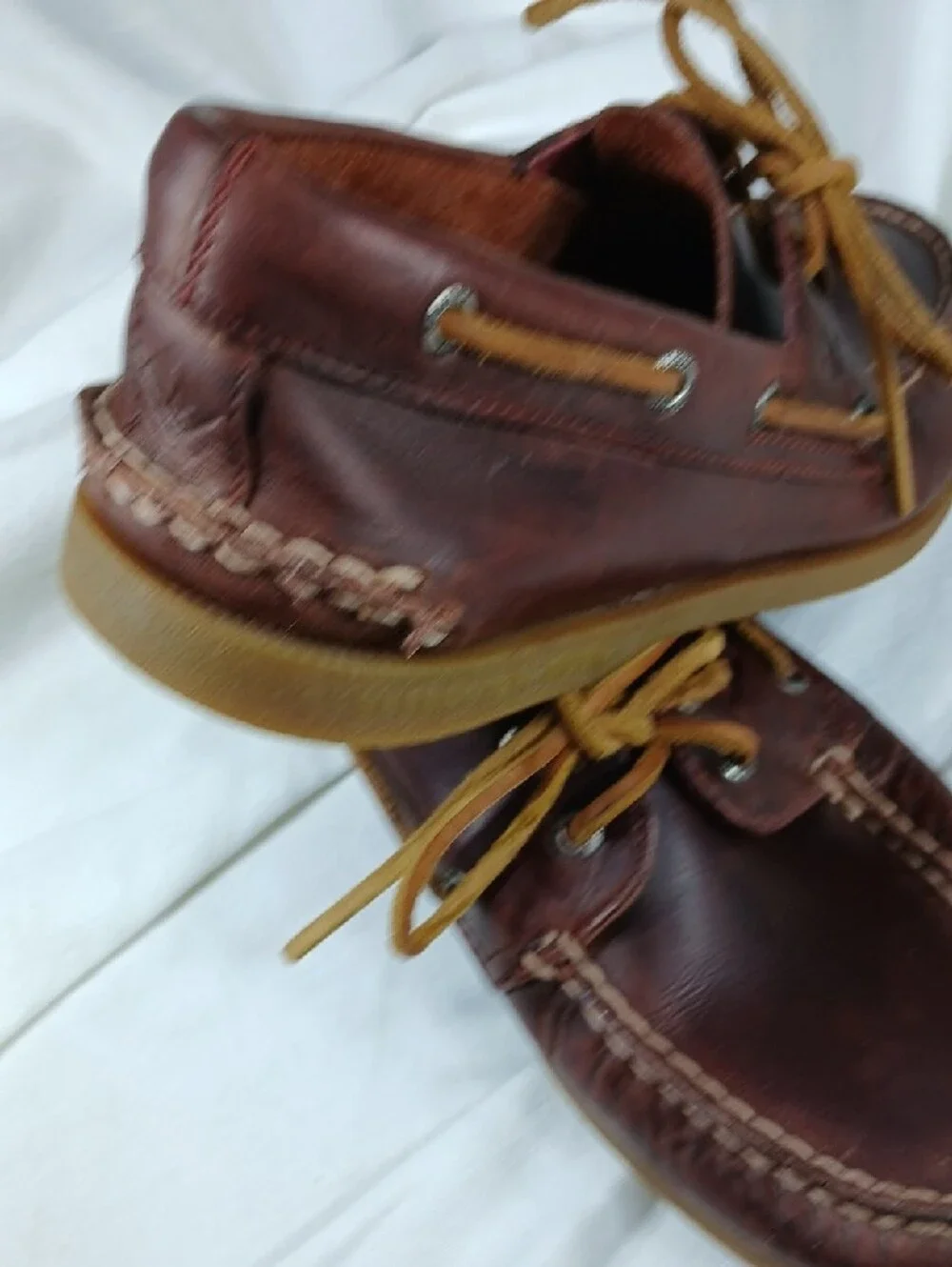 Sperry Chestnut Brown Leather Boat Shoes with Tan Laces